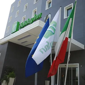 holiday-inn-milan-nord-zara-20092.it-lombardy.com/