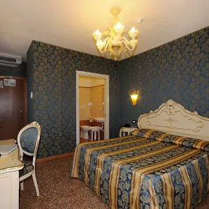 il-mercante-di-venezia.hotelinveneto.com/