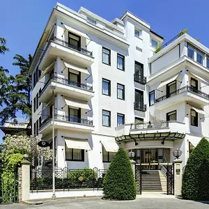 5* Hotel Lord Byron - Small Luxury Of The World