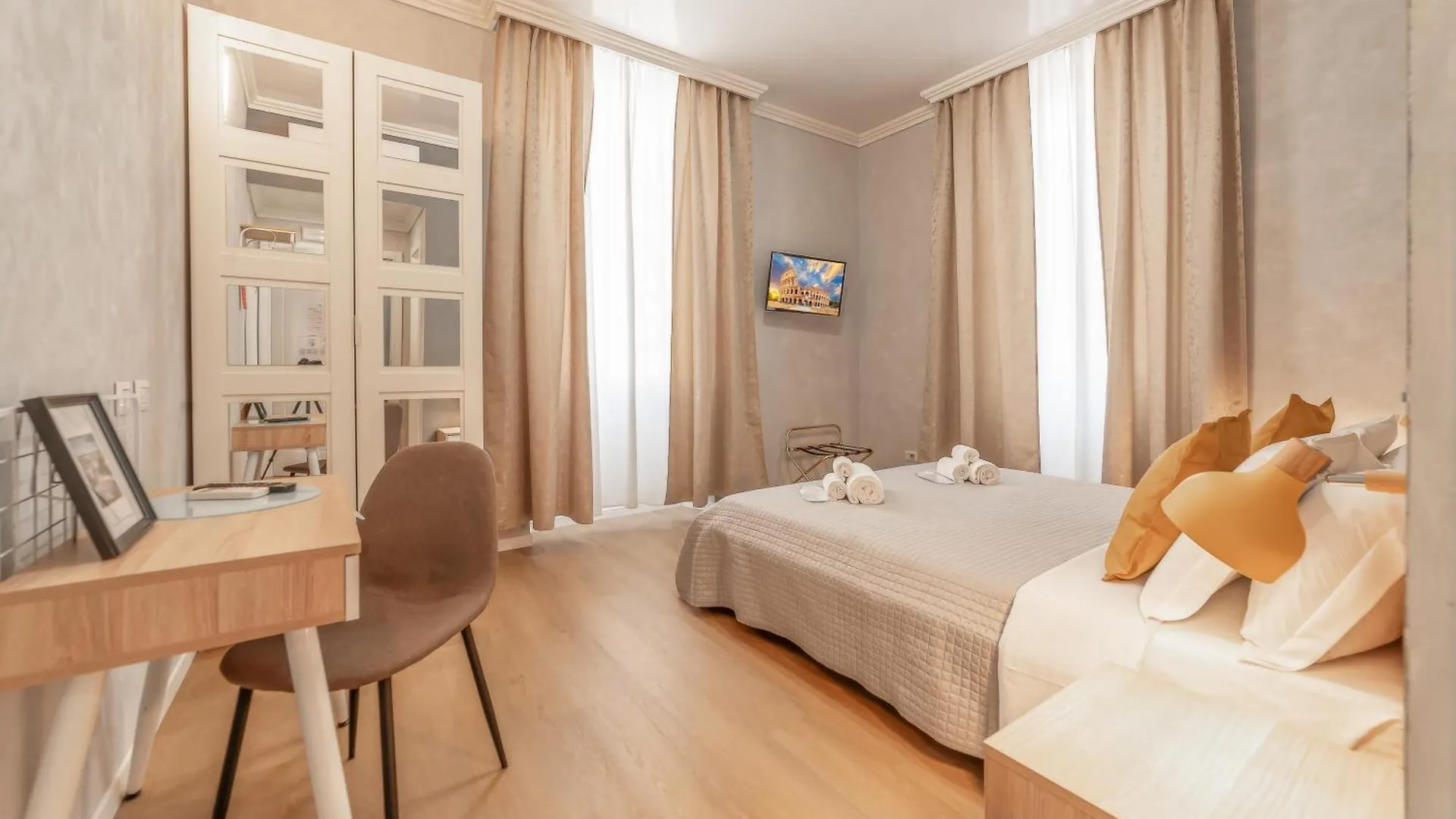 Maison Macao - Golden Keys Collection Rome Guest house